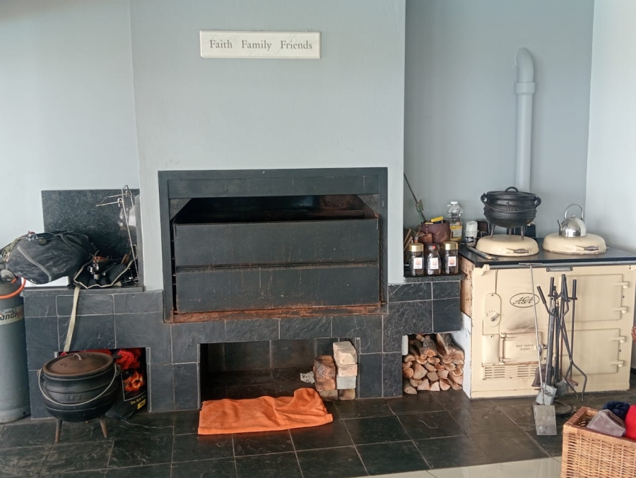 5 Bedroom Property for Sale in Jeffreys Bay Central Eastern Cape